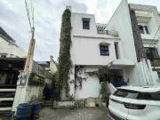 GOOD BUY: Semi fitted 3 Storey House in Spring Lane...