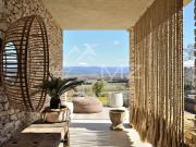 Gordes Superbe maison en pierres avec décoration...