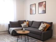 Gorgeous 2 room apartment with balcony in Lutherviertel,...