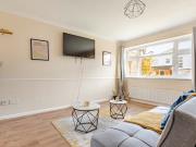 Gorgeous 3 Bed House in Abbeywood
