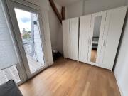 Gorgeous and spacious flatin the sun drenched top floor,...