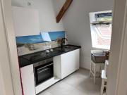 Gorgeous and spacious flatin the sun drenched top floor,...