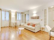 Gorgeous, bright apartment near place Vendome, Paris...