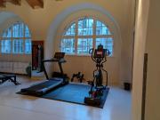 Gorgeous & fantastic 3R Apt with Gym and Concierge...