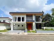 Gorgeous Modern Contemporary House on Fairway Lot at the...