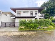 Gorgeous Modern Tropical Corner House and Lot For Sale...