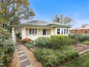 GORGEOUS OLDER STYLE FAMILY HOME IN WEST TAMWORTH