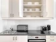 Gorgeous Penzing 1BR w/ Elevator at U3 Hütteldorfer,...