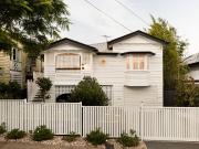 Gorgeous Queenslander Exuding Style and Quality...
