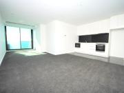 Gorgeous Two Bedroom Apartment in CBD with Brilliant...