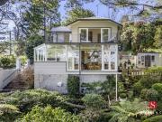 'Govett House' A Hidden Gem Above the Leura Cascades