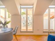 GRAÇA APARTAMENTO T2 TOTALMENTE REMODELADO PREDIO RECUPERADO