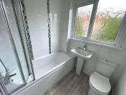 Grains Road, Shaw, OL2