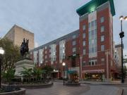 Gramercy on Garfield One Bedroom Plus Gramercy on Garfield One Bedroom Plus