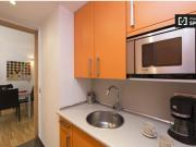 Gran apartamento de 2 dormitorios con balcón en alquiler...