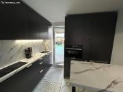 Gran apartamento de 2 habitaciones + 2 plazas de garaje...