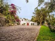 Gran Casa 10,656m² | 8 Dorm. | Piscina | Jardines |...