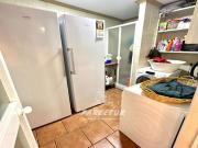 GRAN CASA 220m² Aprox. MUY BIEN SITUADA EN LA PARTE BAJA...