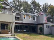 GRAN CASA A LA VENTA A UNA CUADRA DE RAFAEL NUÑEZ