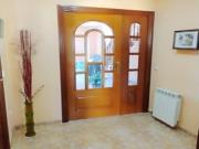 GRAN CASA ADOSADA EN EL CENTRO DE CUBELLES