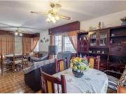 Gran casa con parcela y piscina en Cájar