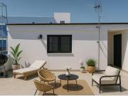 GRAN CASA CON VISTAS AL MAR A MUY POCOS METROS DE LA PLAYA !