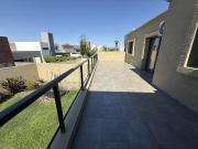 GRAN casa en barrio ALTOS DE MANANTIALES