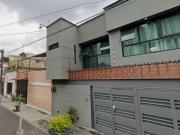 GRAN CASA EN CALLE SUR 105 A COLONIA HEROES DE...