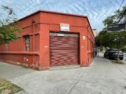 Gran casa esquina de uso comercial y/o habitacional en venta