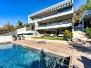 Gran casa estilo mediterranea, impecable del arquitecto...