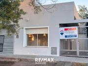 GRAN CASA + LOCAL EN BARRIO UNIVERSITARIO