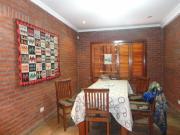 Gran chalet 3 dorm c/garage pasante. Lote Fte doble....