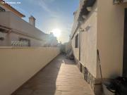 GRAN CHALET ADOSADO EN TORREVIEJA, 2 HAB, 1 BAÑO