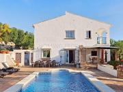 Gran chalet de campo con piscina, cerca de un pantano,...