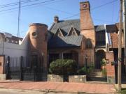 Gran chalet en Venta de 8 amb. Galería. Patio con...