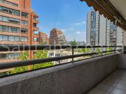 Gran departamento 3 dormitorios+Servicio El Golf Metro...