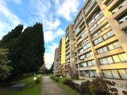 Gran departamento en condominio de calle Holandesa