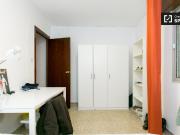 Gran habitación en alquiler en Granada Centro