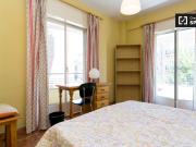 Gran habitación en apartamento de 4 dormitorios en...