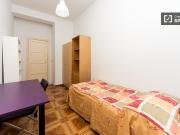Gran habitación en piso compartido en Puerta del Sol, Madrid