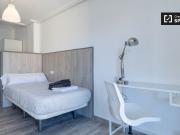 Gran habitación en un apartamento de 10 dormitorios en...