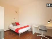 Gran habitación en un apartamento de 6 dormitorios en...