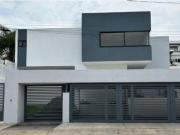 Gran Jardín CASA en VENTA