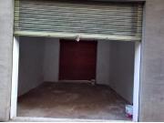 Gran local almacen o trastero en carretera de la Sierra