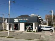 Gran Local Comercial en Esquina de Vitacura