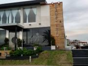 Gran local en la bahía de Nordelta. Inmejorable vista al rio