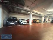 Gran nave industrial con oficinas y plazas de garaje