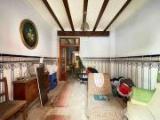 ¡Gran oportunidad! Casa con mucho potencial por solo...