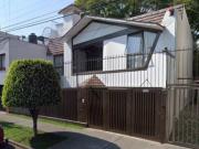 GRAN OPORTUNIDAD CASA MUY AMPLIA EN LA COLONIA NARVARTE...
