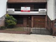 Gran Oportunidad Casa/Lote en Flores!
